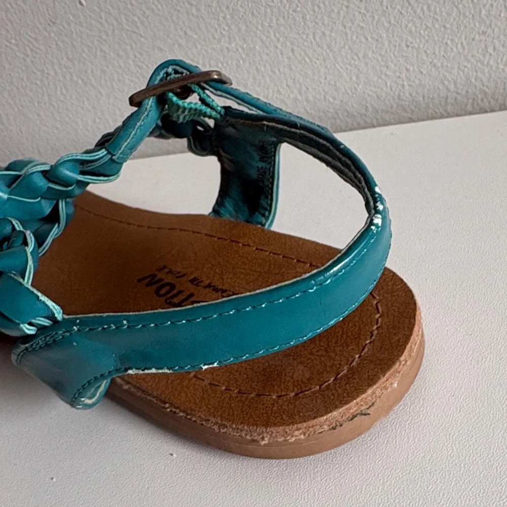Kenneth Cole Reaction Teal Braided Strappy Sandals Flat | Ankle Strap Buckle